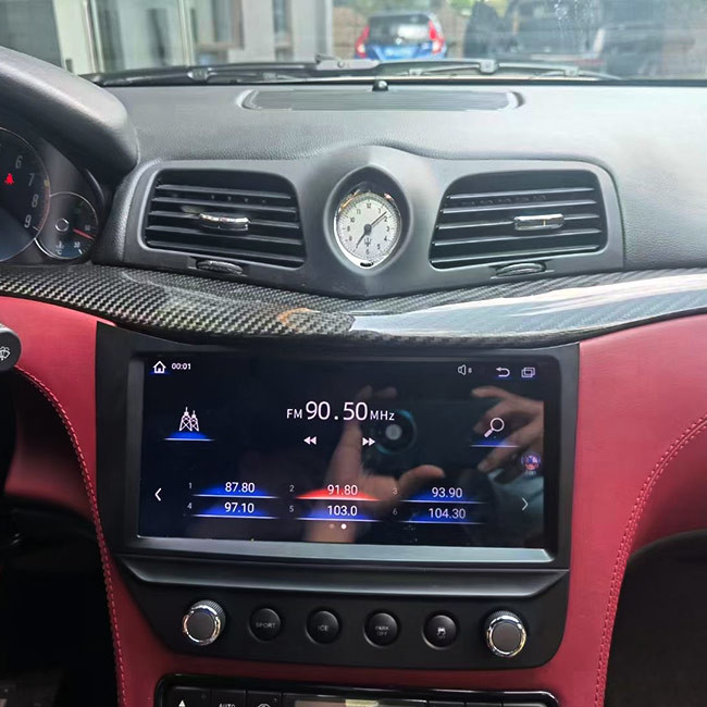 Android 10 Car Radio Fascia شاشة سوداء من ألياف الكربون لسيارة مازيراتي GT / GC GranTurismo